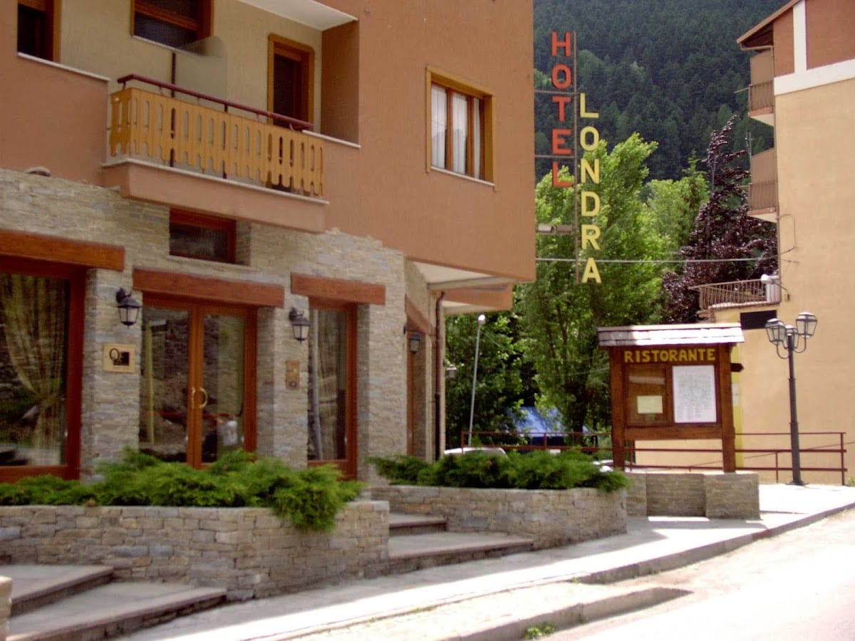 HOTEL LONDRA - Locanda Occitana - Quality Hotels