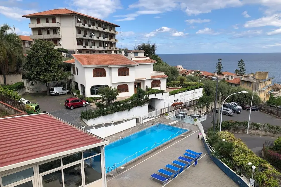 Lachea Hotel