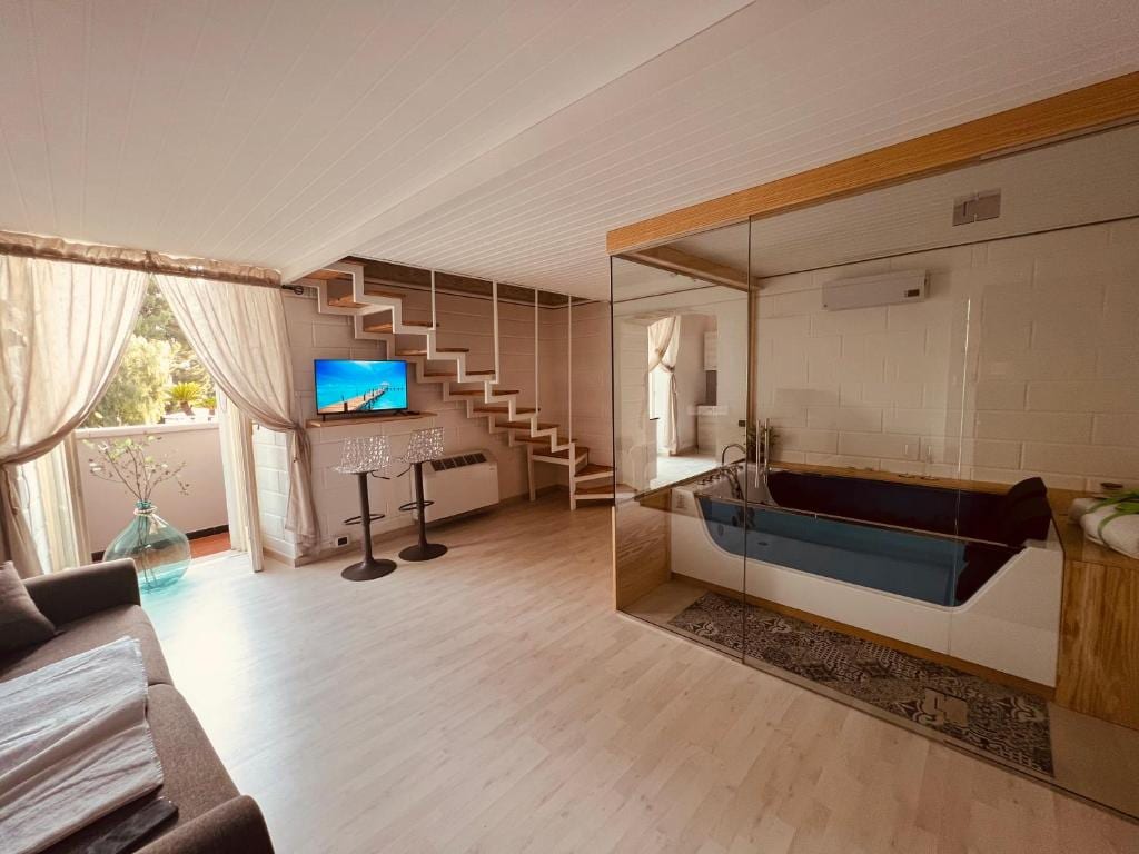 Gilu' Luxury Suite jacuzzi