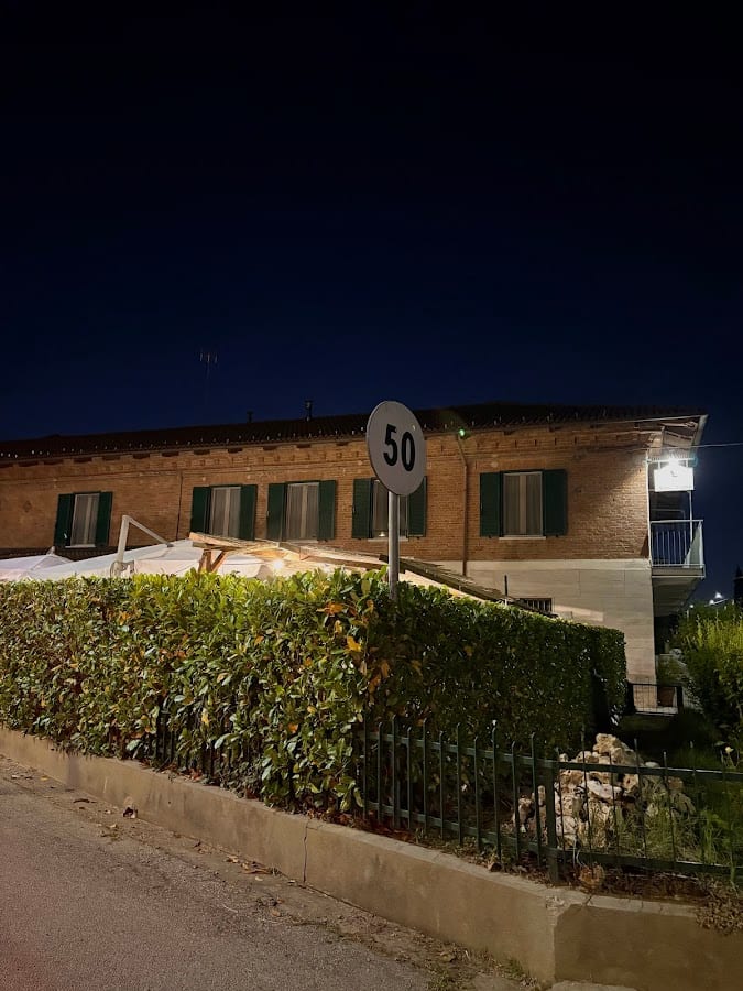 Locanda della luna rossa