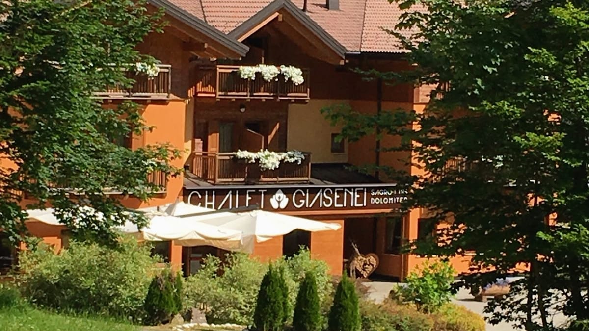 Hotel Chalet Giasenei - Dolomitic Experience
