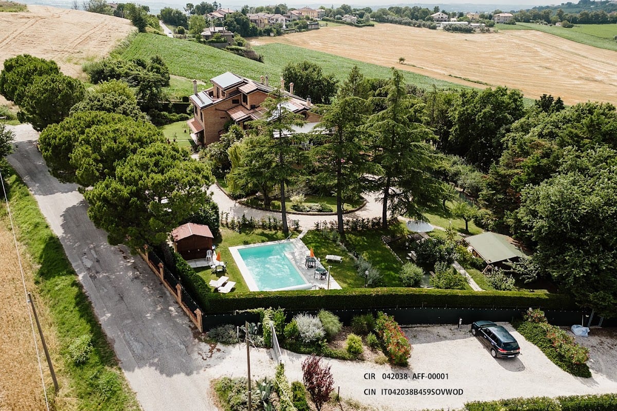 B&B Timeout- Polverigi - Bed and Breakfast CIN: IT042038 B459 SOVWOD