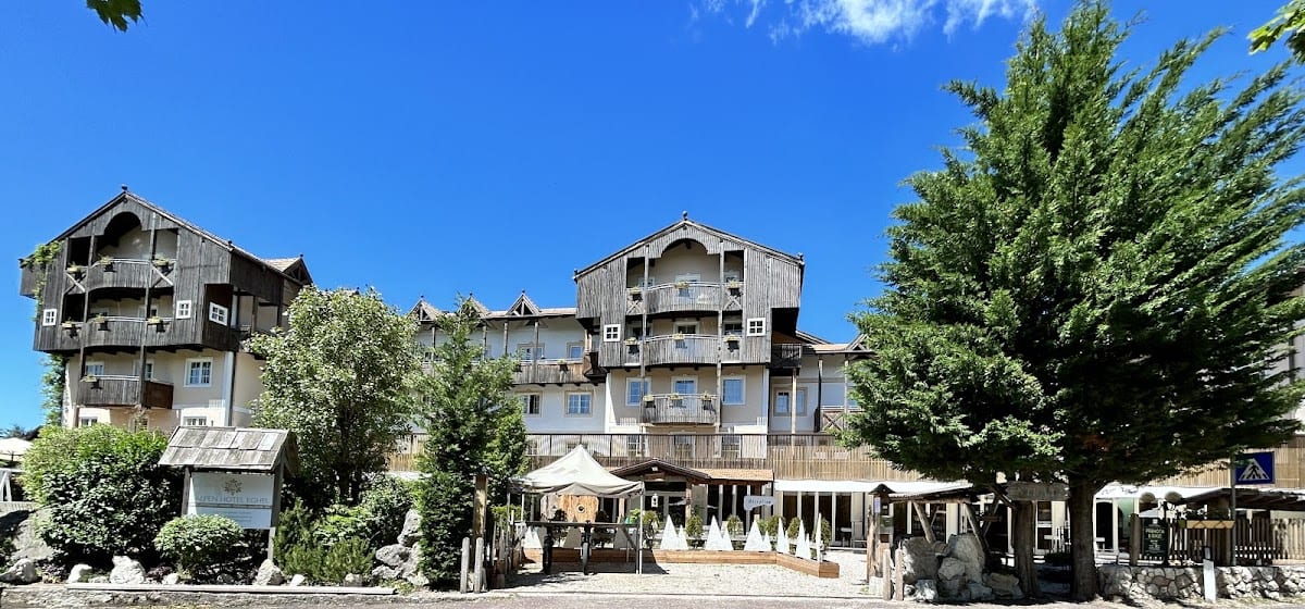 Alpen Hotel Eghel Resort & SPA