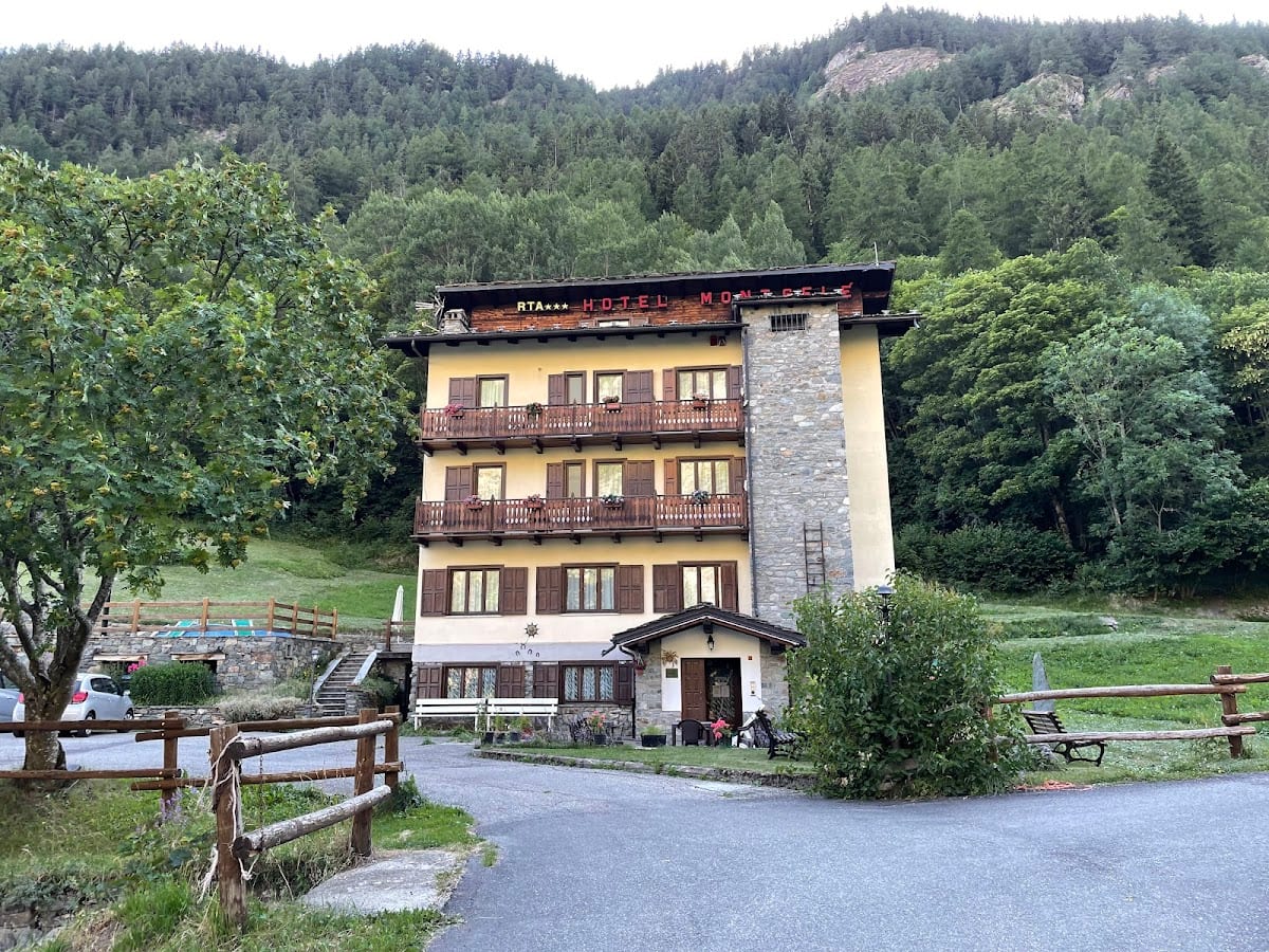 Albergo Residence Mont Gelè