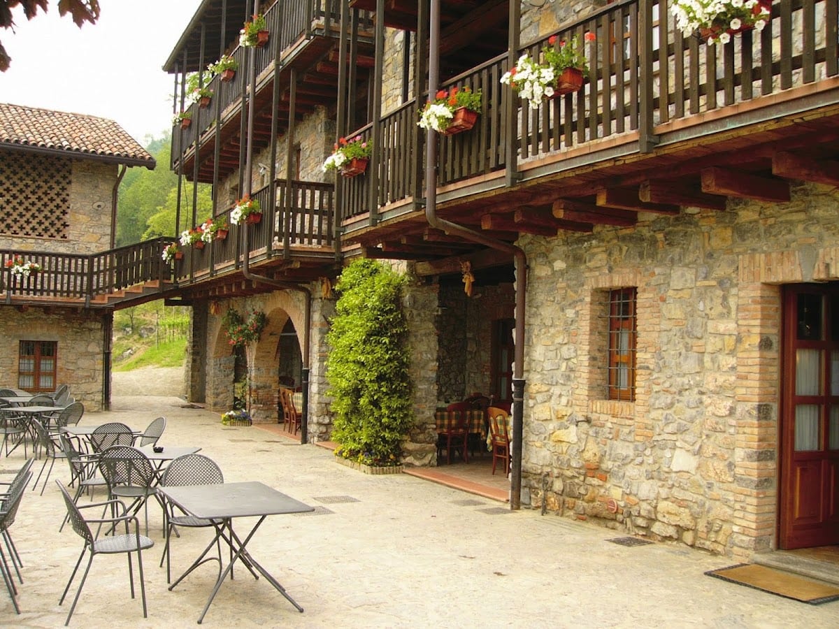 Cascina Belvedì Ristorante Albergo