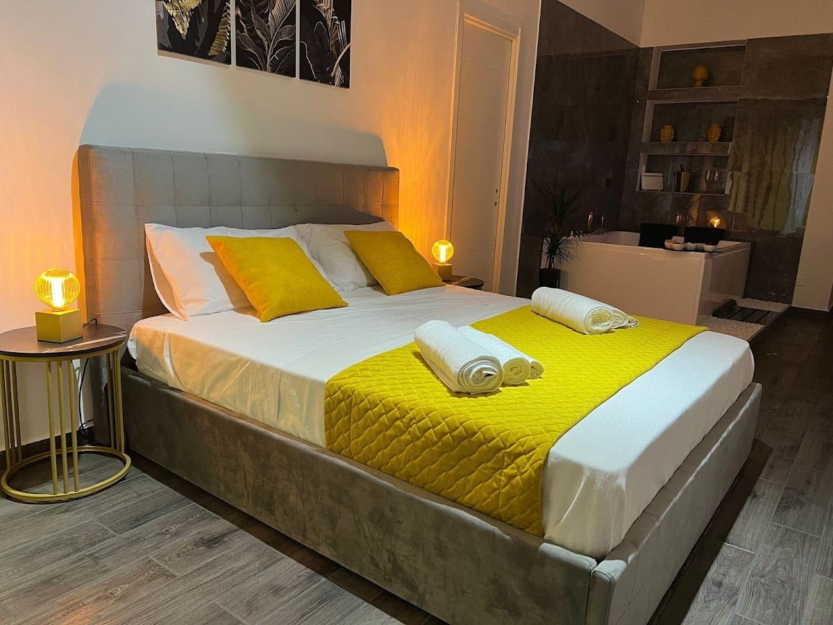 Fuddia Room & Suite