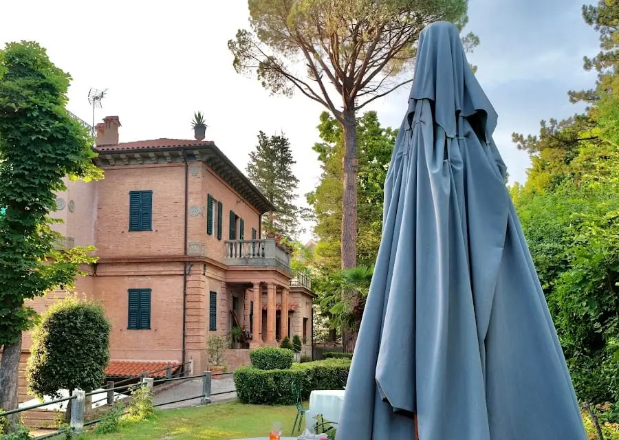 Hotel Paradiso