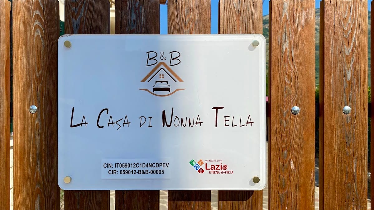 B&B La Casa Di Nonna Tella CIN: IT059012C1D4NCDPEV