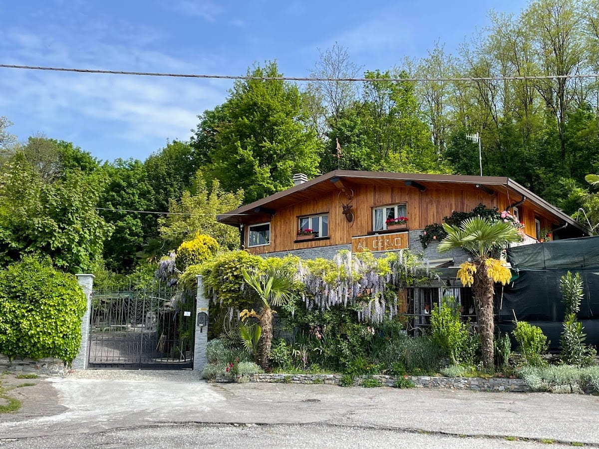 Al cervo tra i laghi CIN: IT013222C1GHPFPIJH
