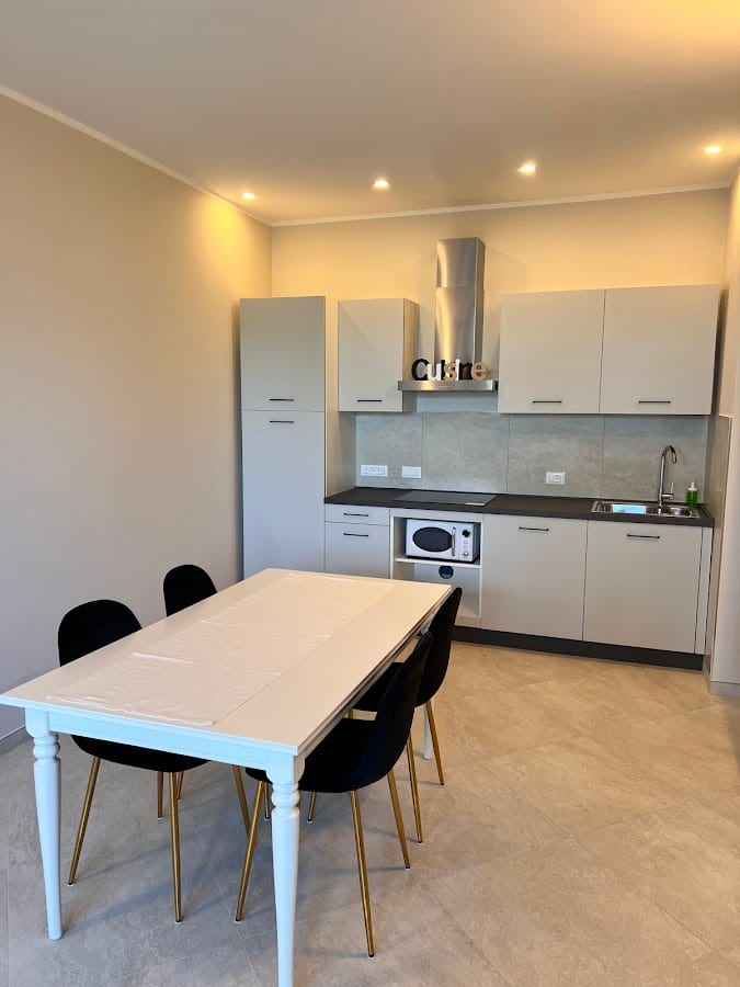 Emilia381 Suite