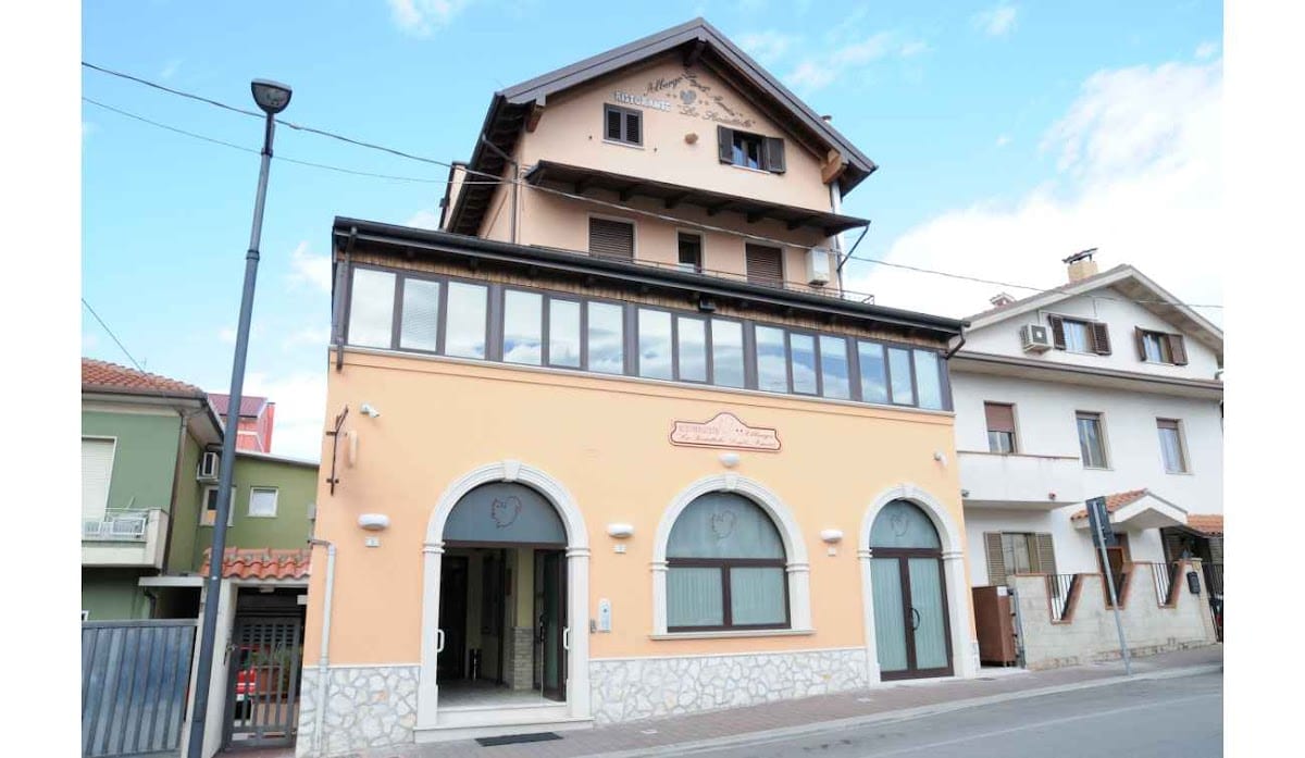 Albergo degli Amici