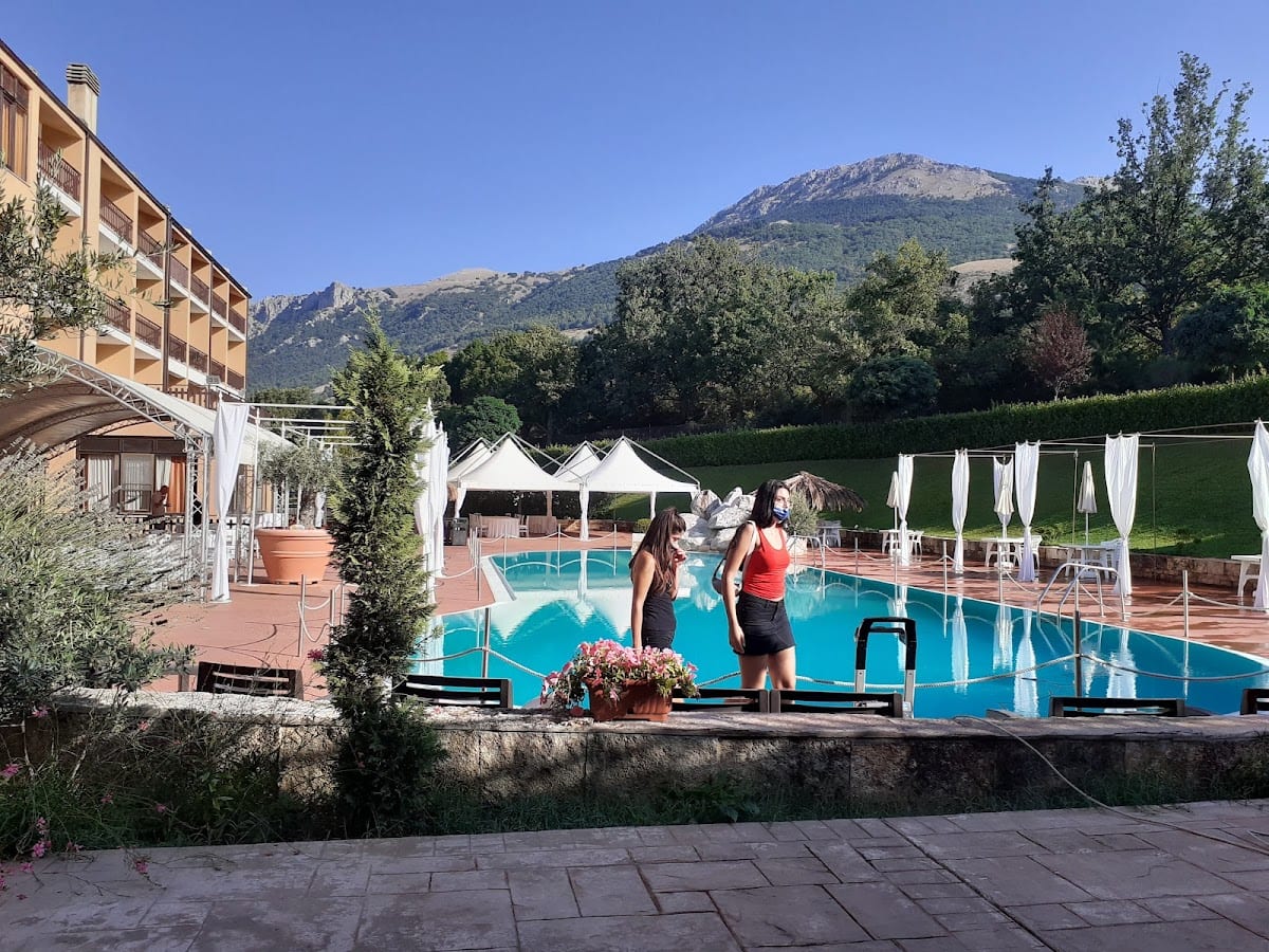 Hotel Kiris