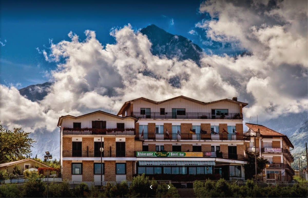Hotel Pina