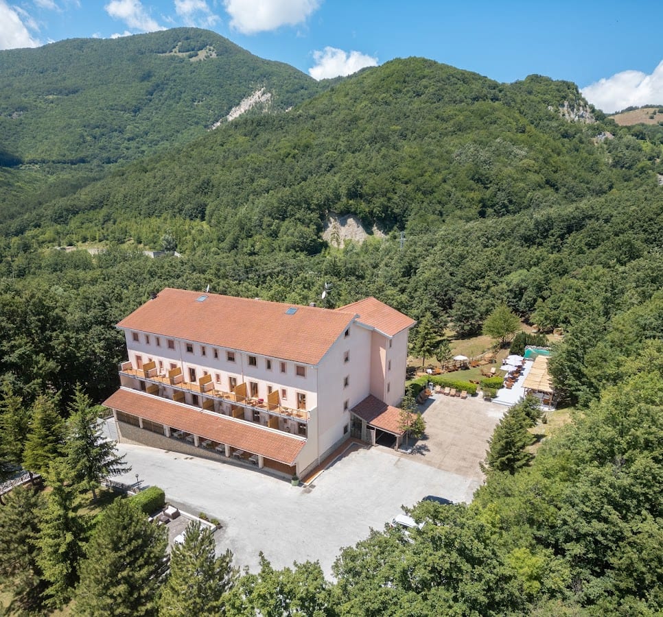 Rasinus Hotel