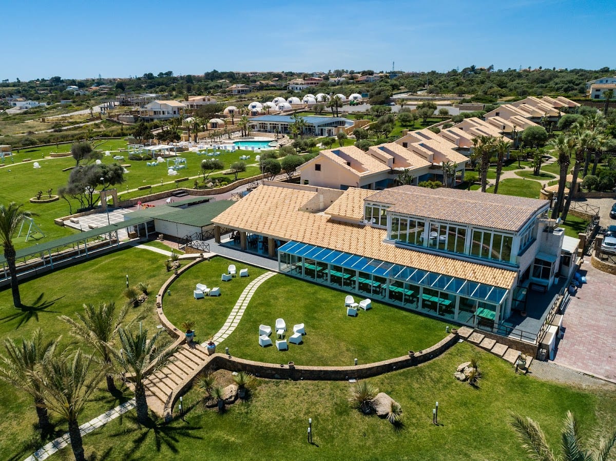 Capo Campolato Hotel & Banqueting