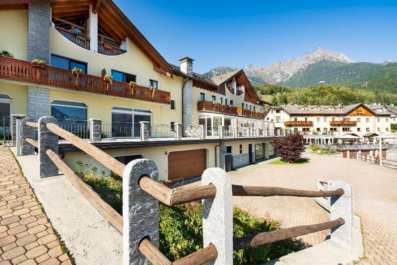 Albergo Ristorante Edelweiss - Larespa