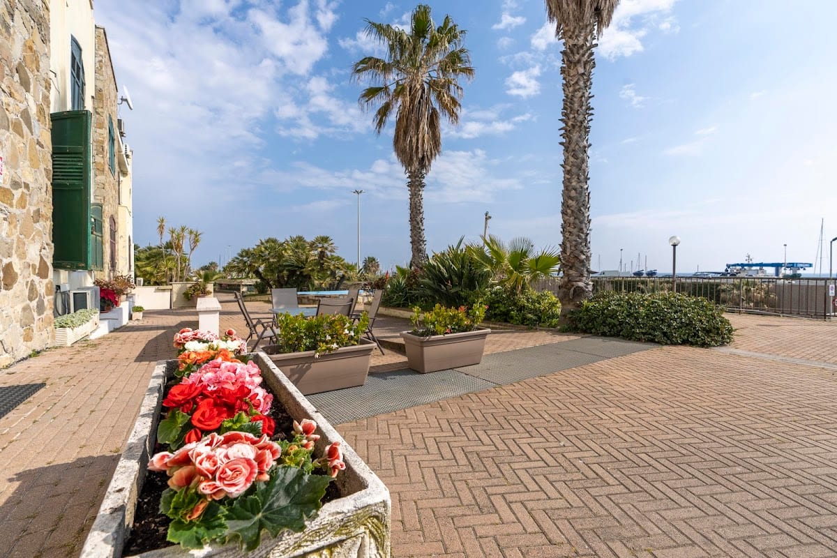 Albergo Lucciola Riviera dei Fiori