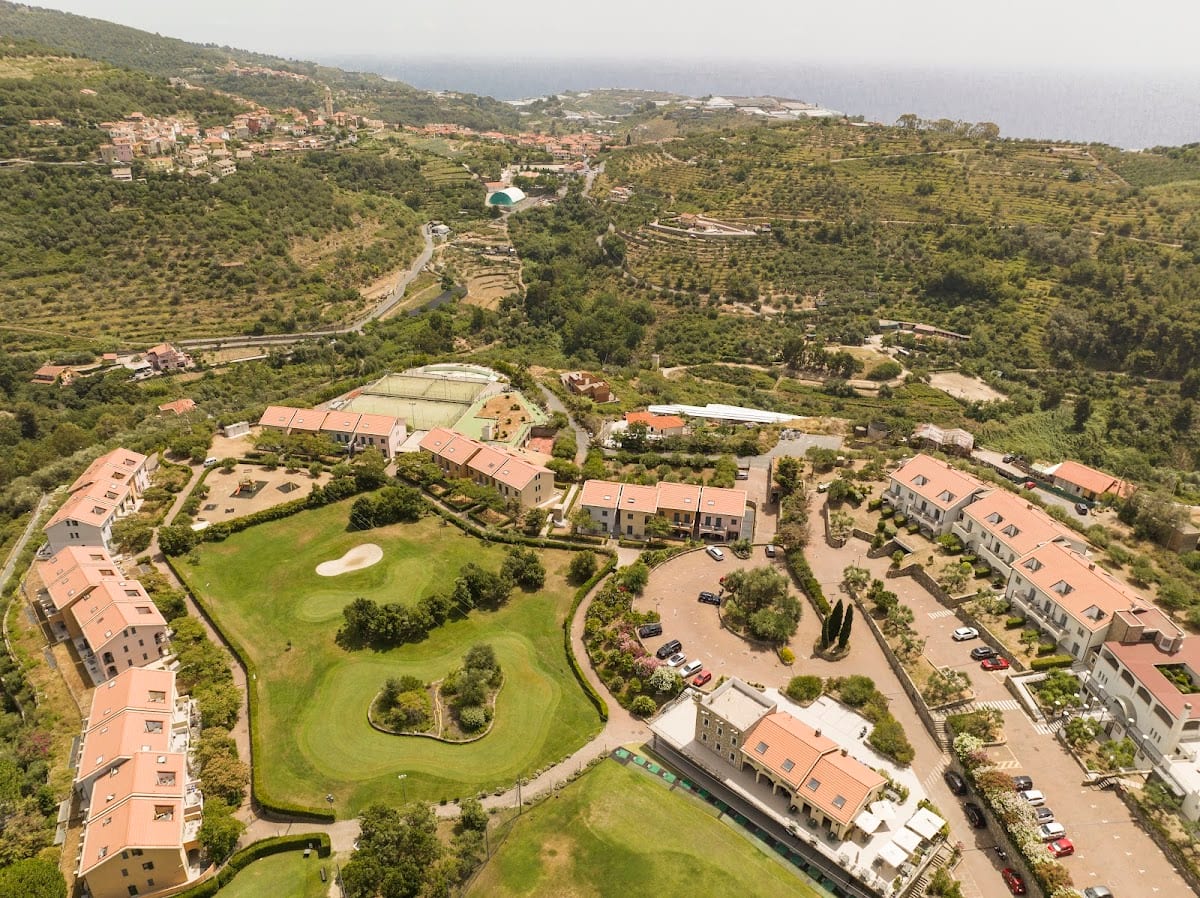 Castellaro Golf Resort Hotel