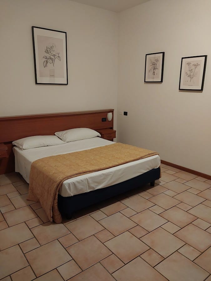 HOTEL LORY FICAROLO