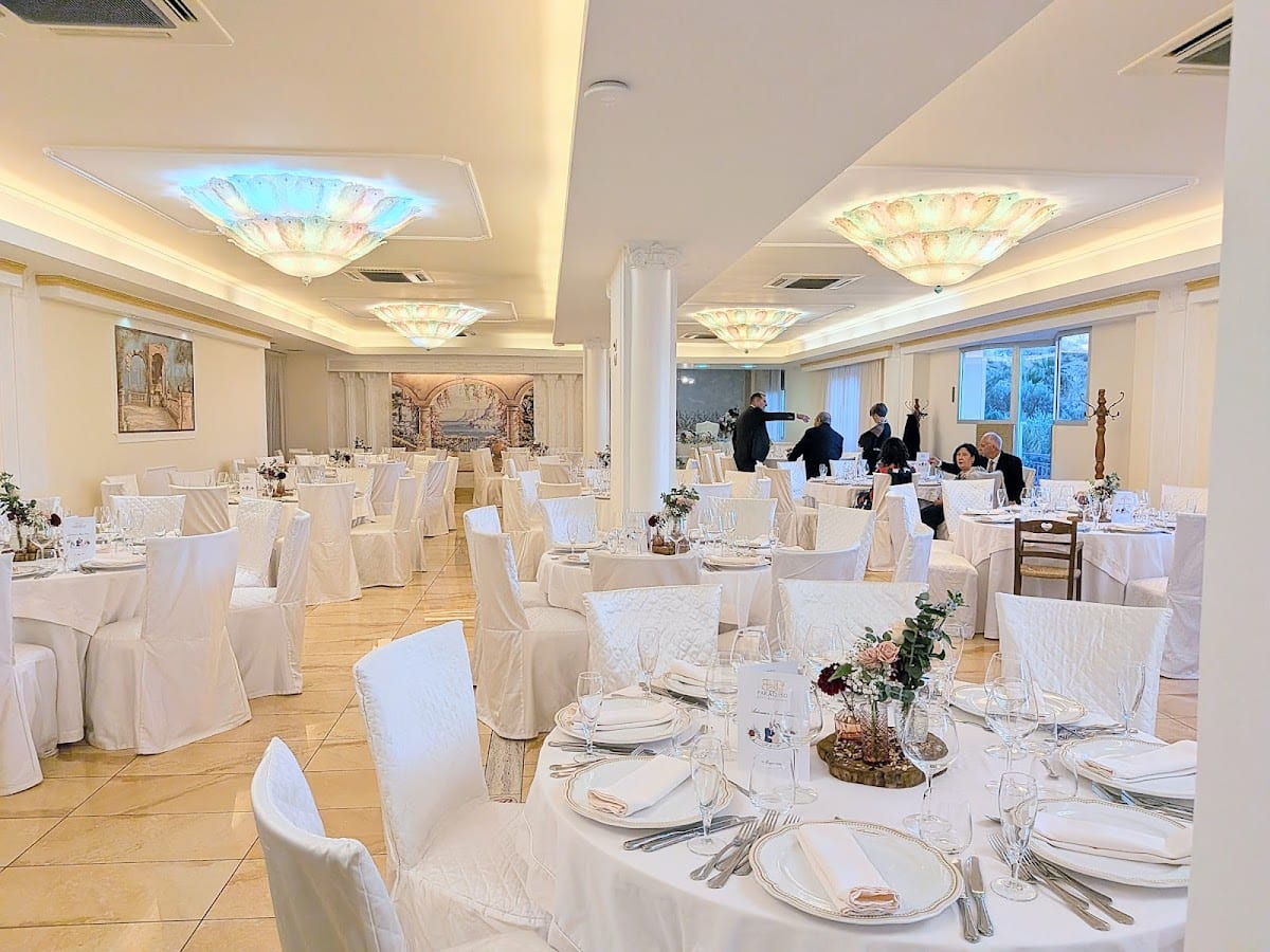 Paradiso Hotel & Banqueting