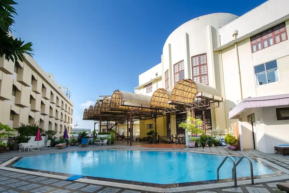 Royal Rattanakosin Hotel