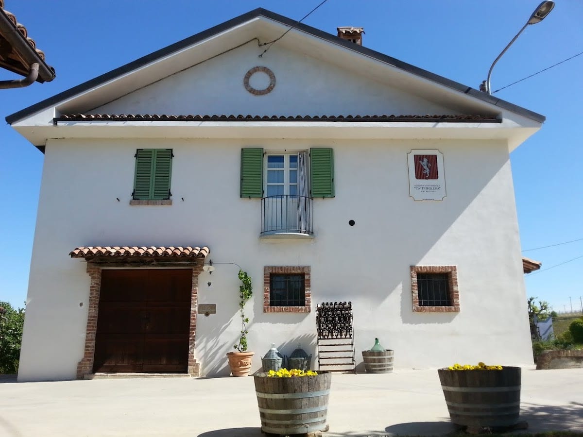 Cantina Ca Trifolera Azienda Vitivinicola Degustazioni Negozio Cellar wine shop