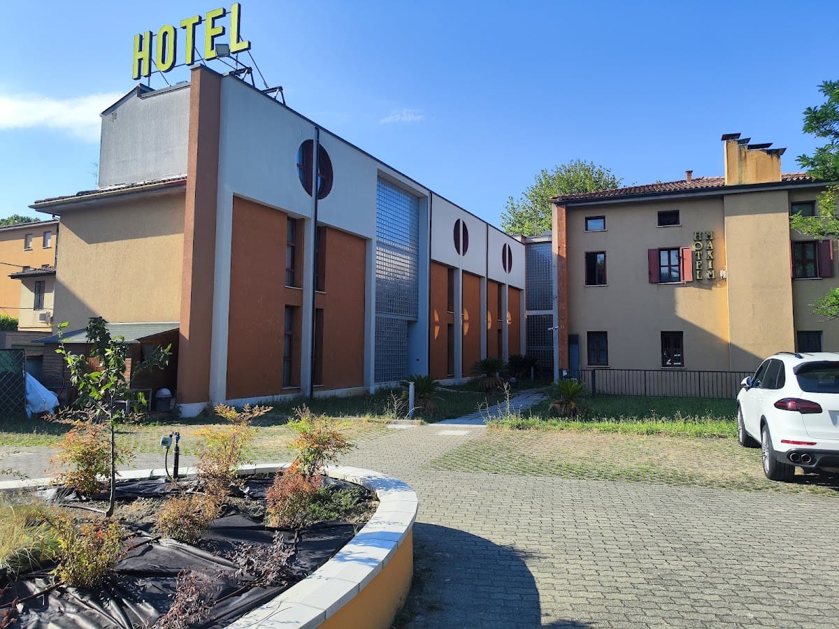 Hotel Maxim