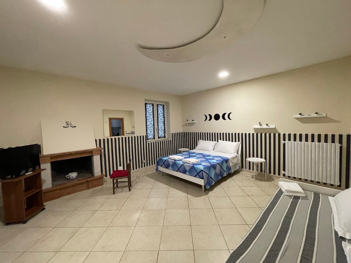 Mezzaluna Guest House