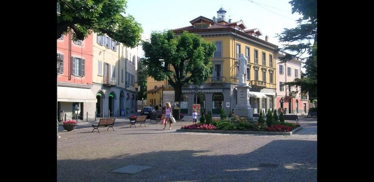 Il Pontile Historic Center with AC by villavistalago Bellano