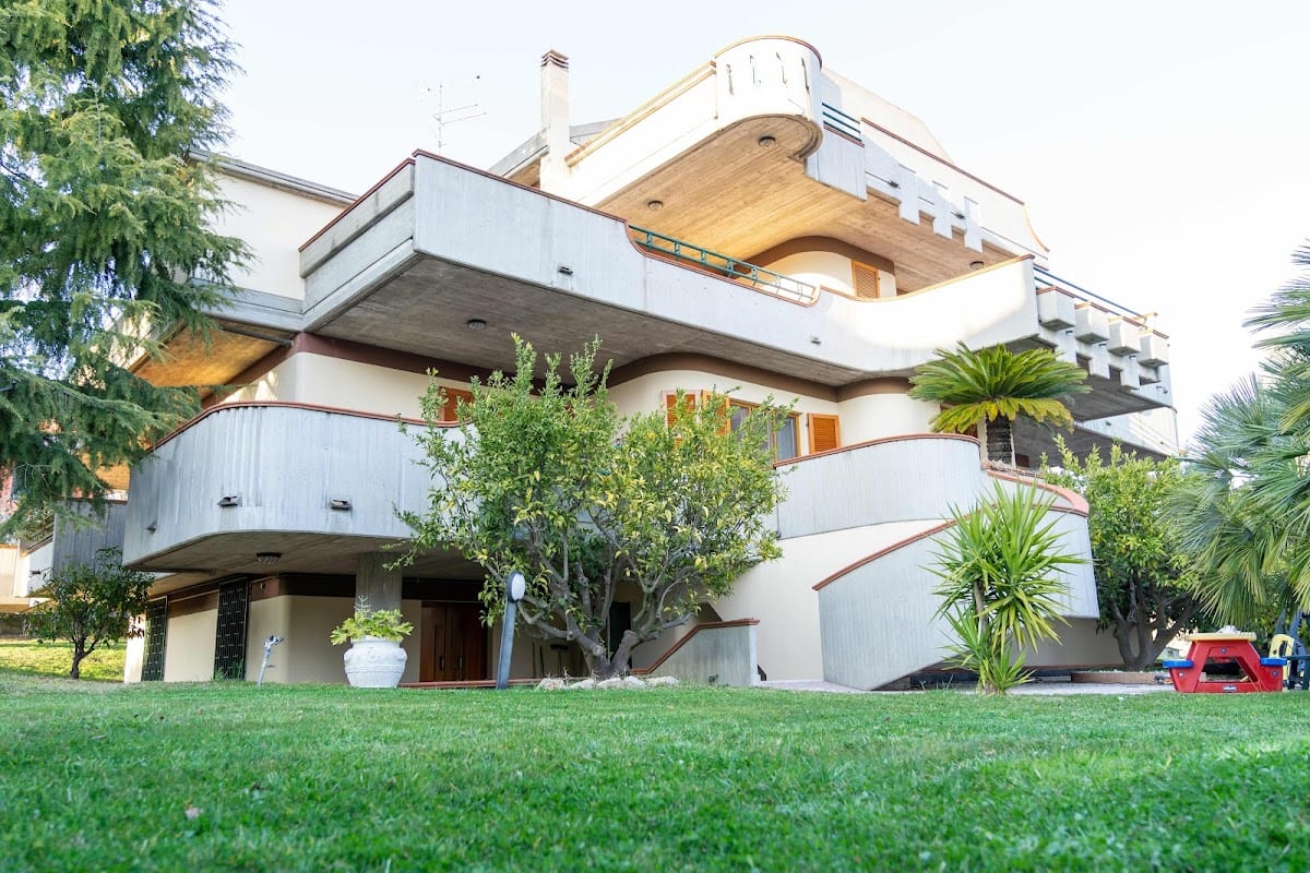 Villa Monaco