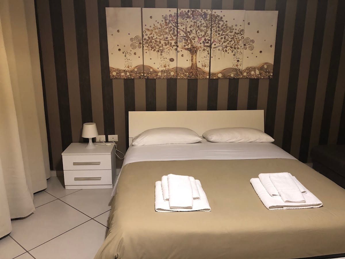 B&B White One
