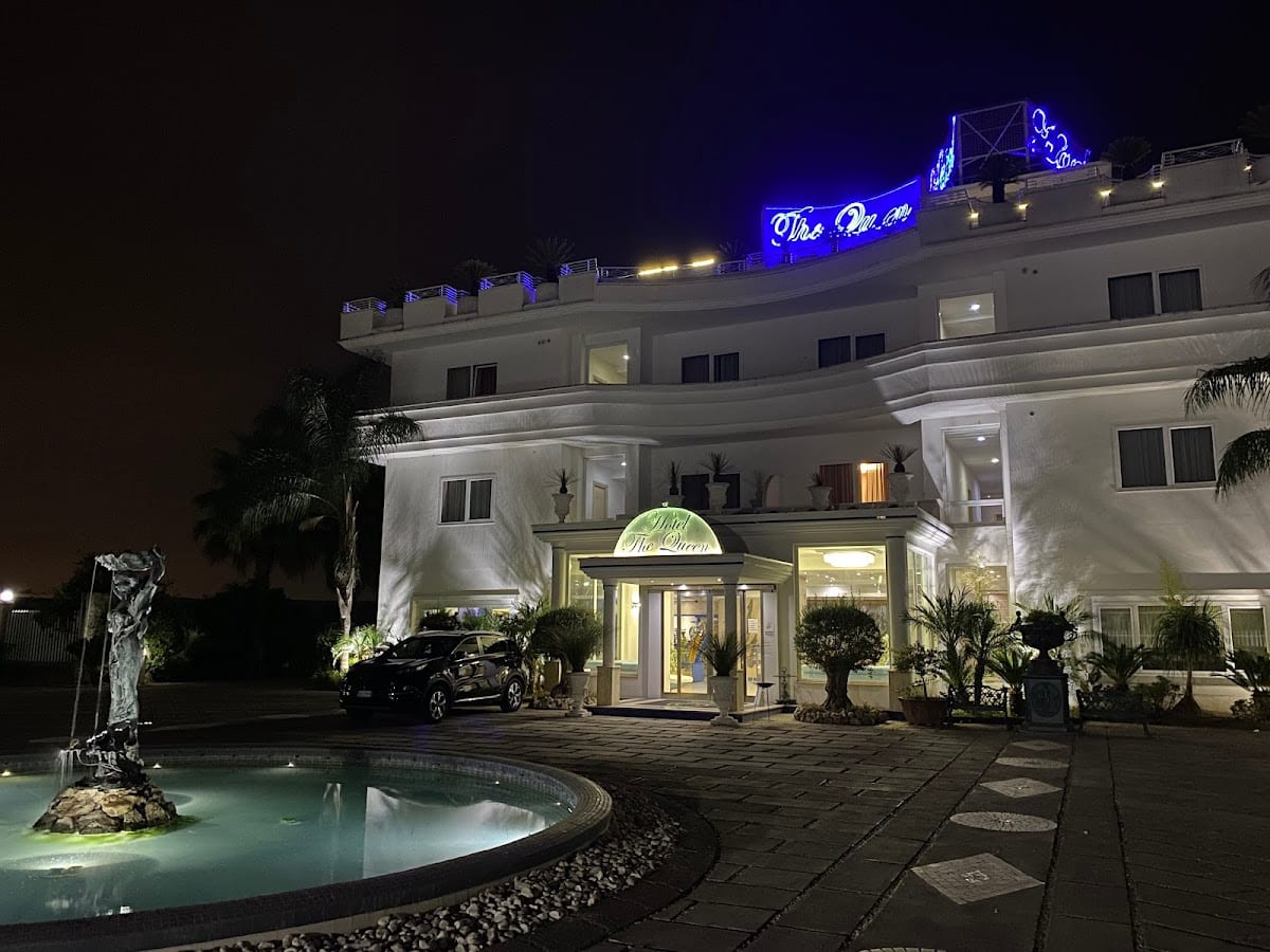 Hotel The Queen