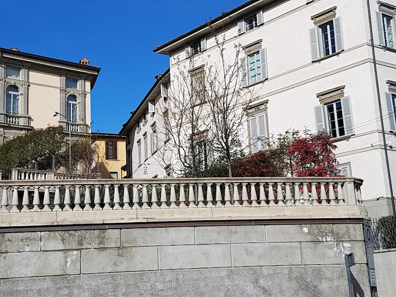 Academia Residence