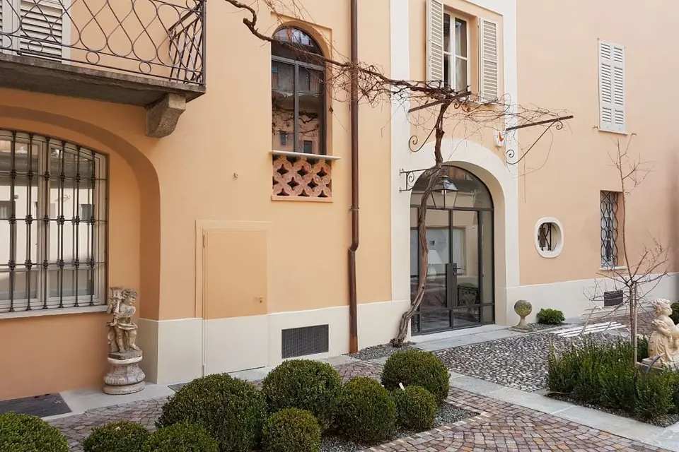 Casa della seteria Sironi