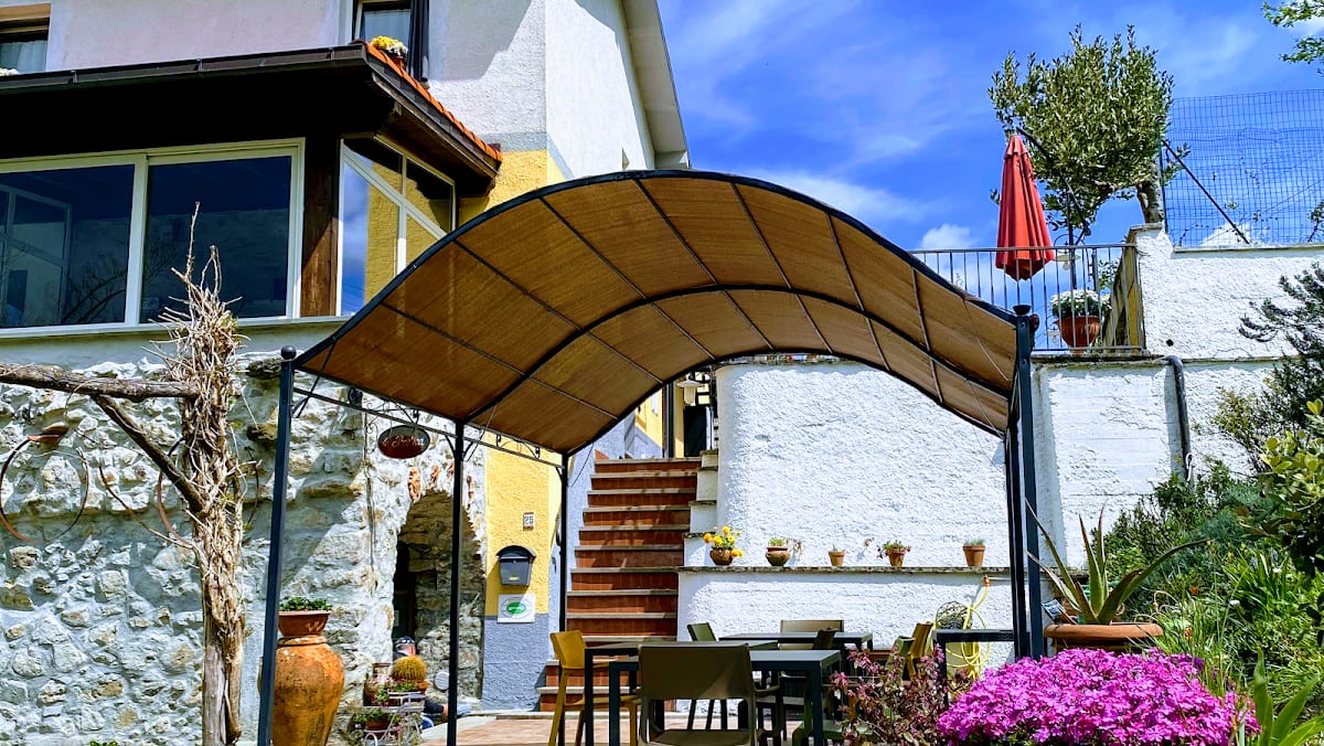 Affittacamere Casa di Campagna La Scortica, camere di charme, ristorantino tipico