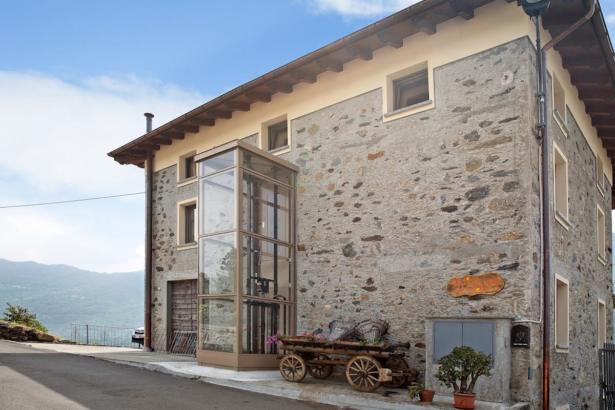 IL POSTO AL SOLE B&B e FORESTERIA LOMBARDA