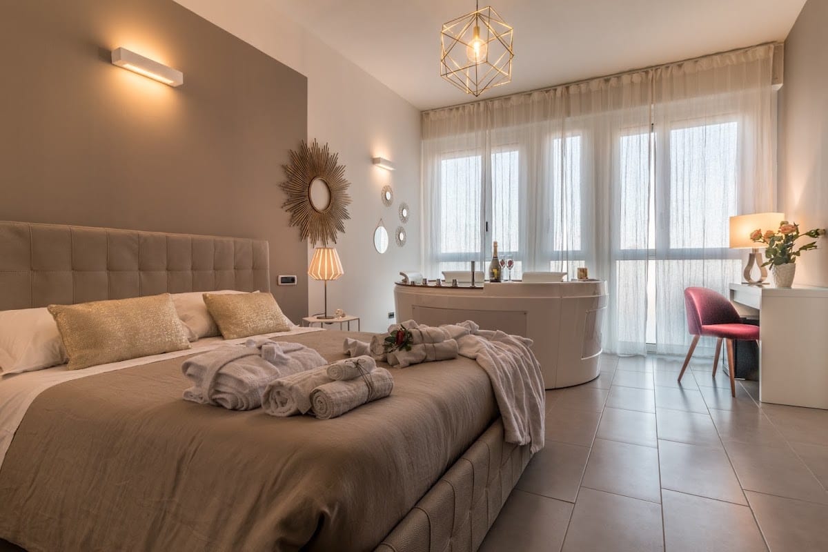 4 Star Bologna - Suite SPA, Rooms & Apartments - Self Check-in