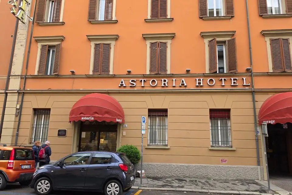 Astoria Deluxe Rooms