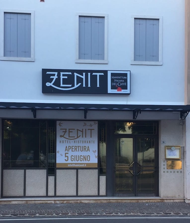 Hotel Zenit