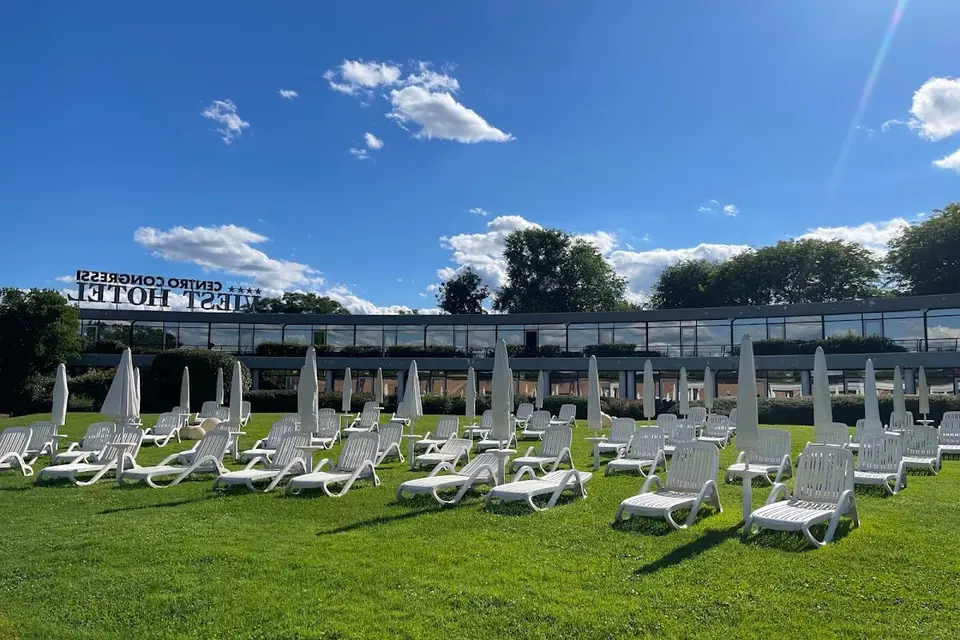 Viest Hotel