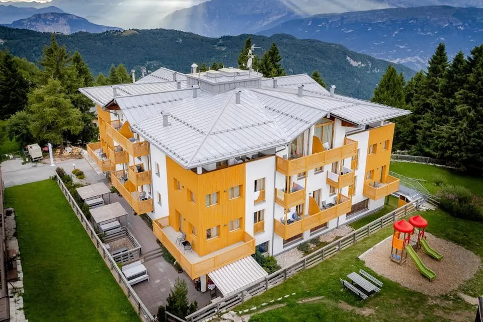 Hotel Alpine Mugon