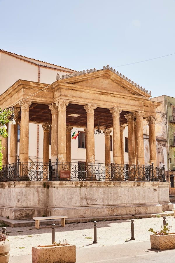 Kalsa sicilian rooms
