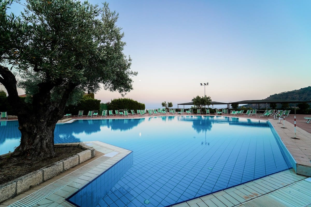 Aura Club - Porto Rhoca