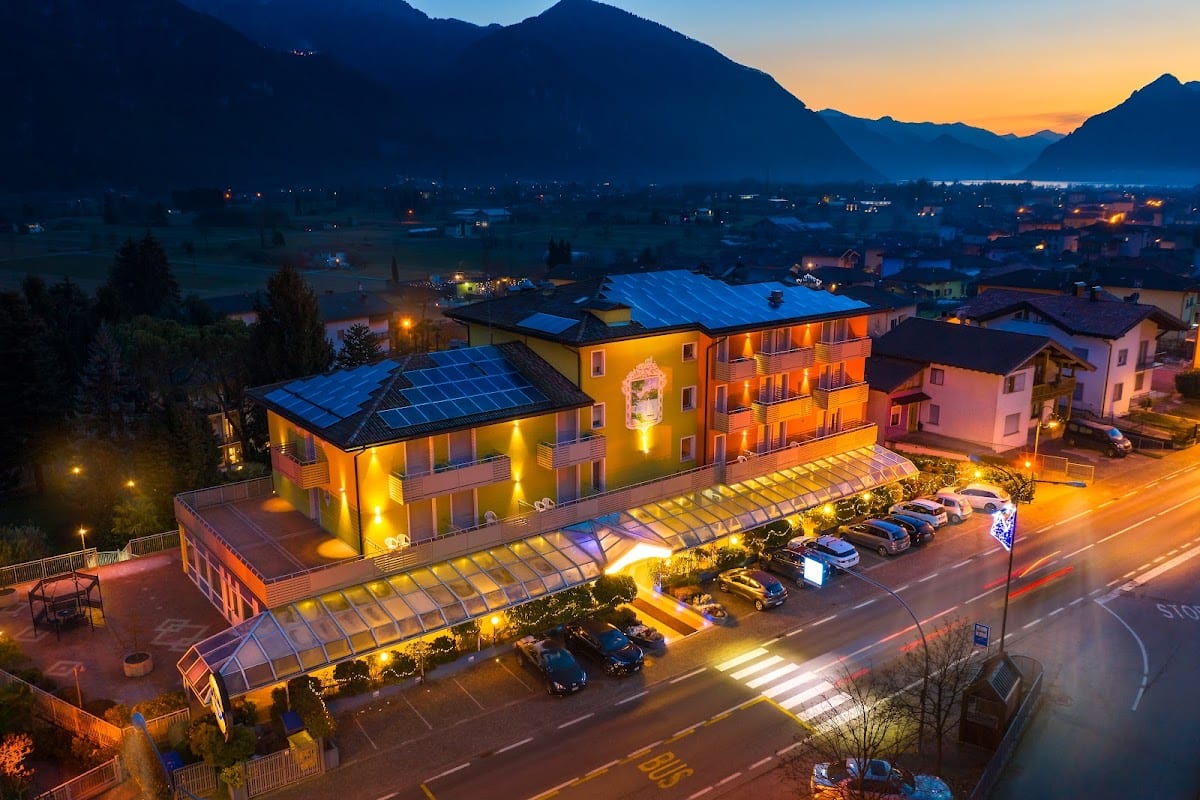 Albergo Hotel Castel Lodron