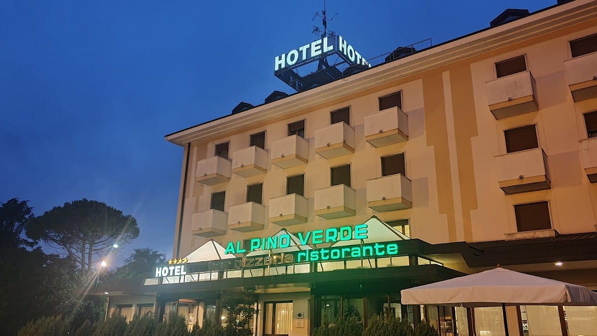 Hotel "Al Pino Verde"
