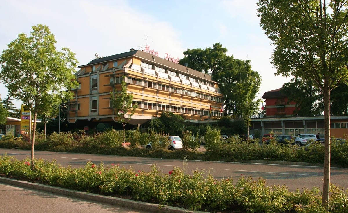 Hotel Ai Ronchi - Ristorante e Parcheggio