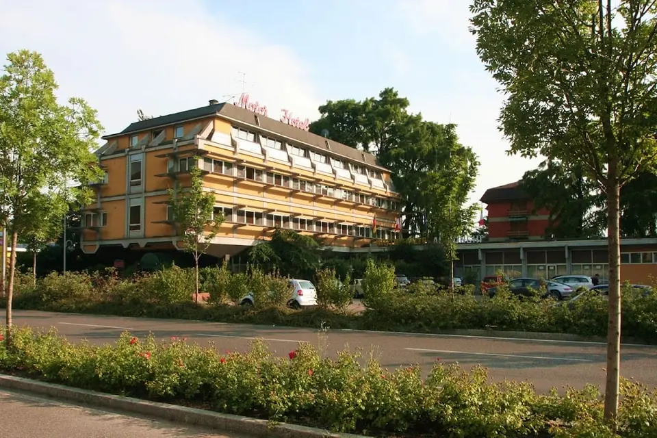 Hotel Ai Ronchi - Ristorante e Parcheggio