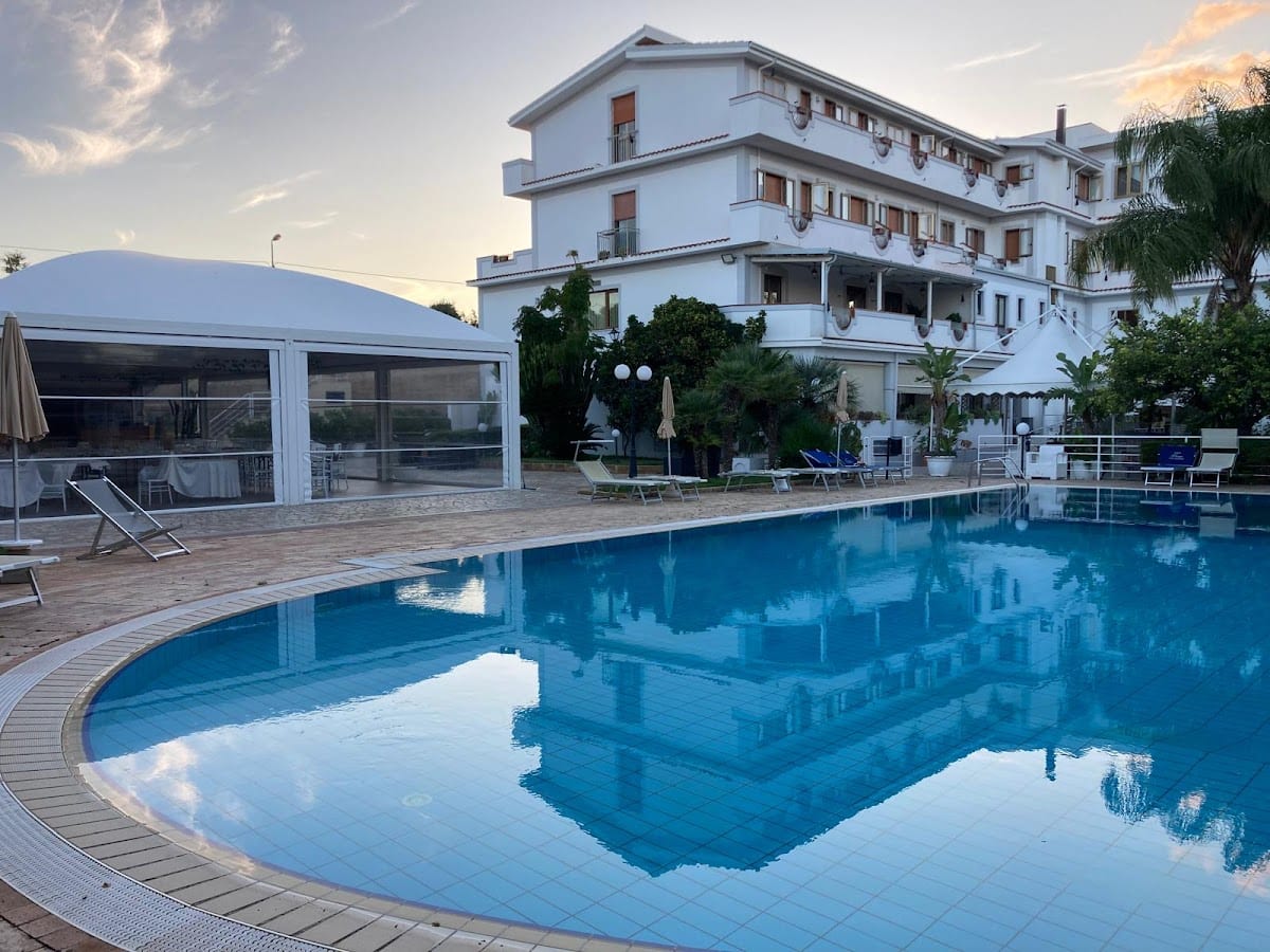 Hotel Ristorante Il Corsaro T.L.M. Sas