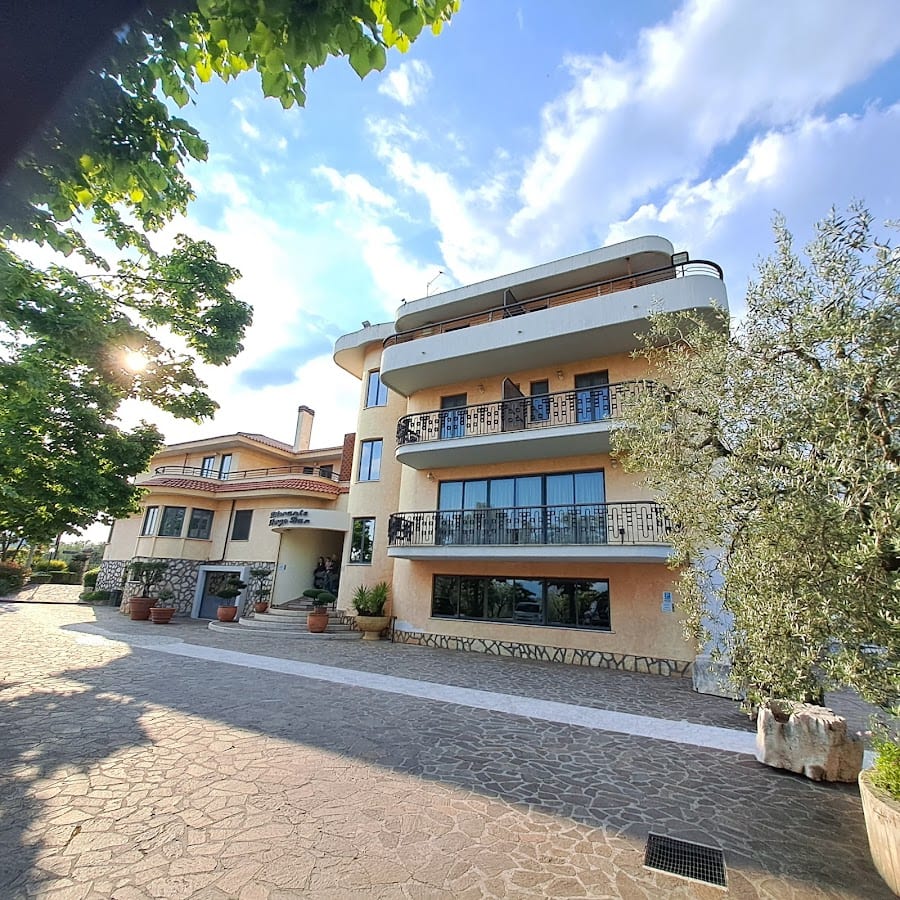 L'Uliveto - Ristorante,Albergo,Pizzeria,Piscina