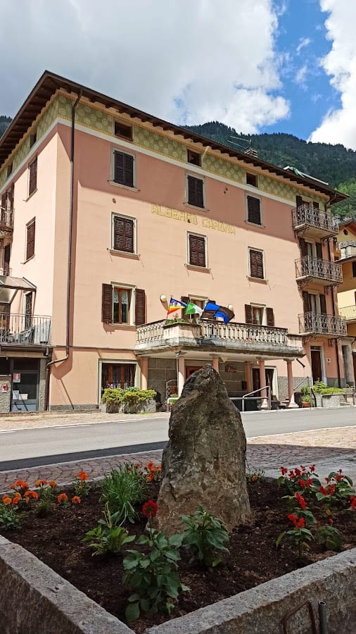 Albergo Carona